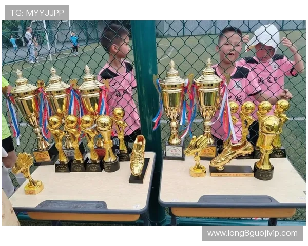 洛里昂俱乐部最新赛季表现与未来发展战略全解析