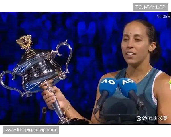 网球赛季激烈角逐各大球星争夺冠军风采尽显